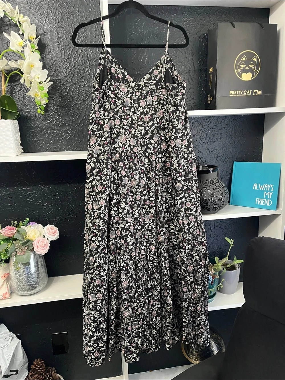 Abercrombie & Fitch Black Floral Spaghetti-Strap Maxi Dress L